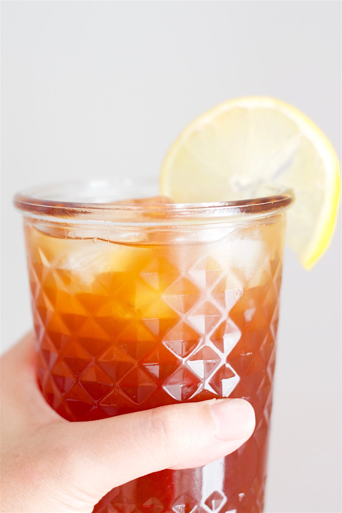 Homemade Lemon Iced Tea | SpoonfulOfButter.com