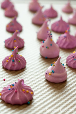 Meringue Kisses | www.SpoonfulOfButter.com