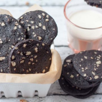 Black Cocoa-Pecan Cookies | www.SpoonfulOfButter.com