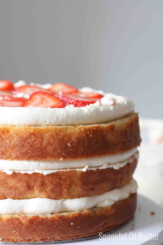 10 Simple Wedding Cakes You Could Make Yourself